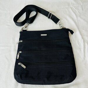 Baggallini Big Zip Crossbody Purse Lots of Pockets Nylon Wide Strap Lined 11”